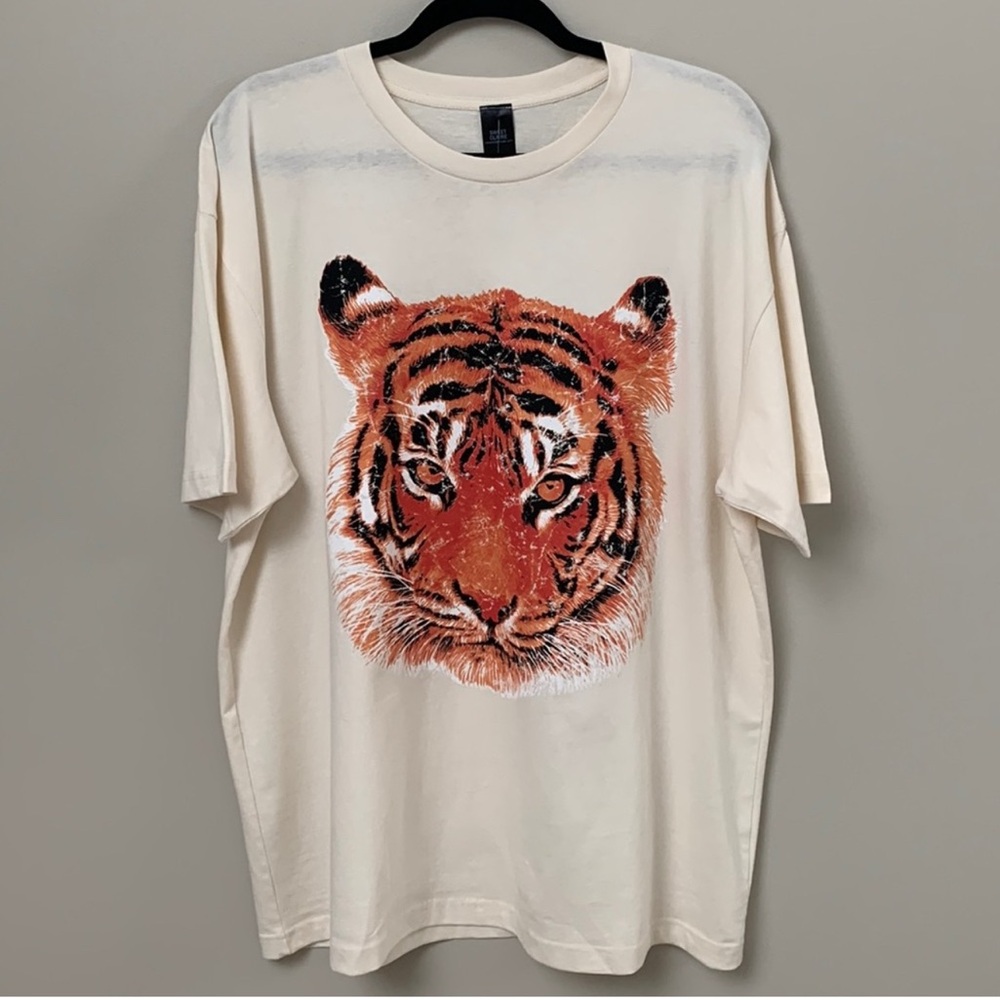 Sweet Claire✨🤍🧡Beige Tiger Print T-Shirt